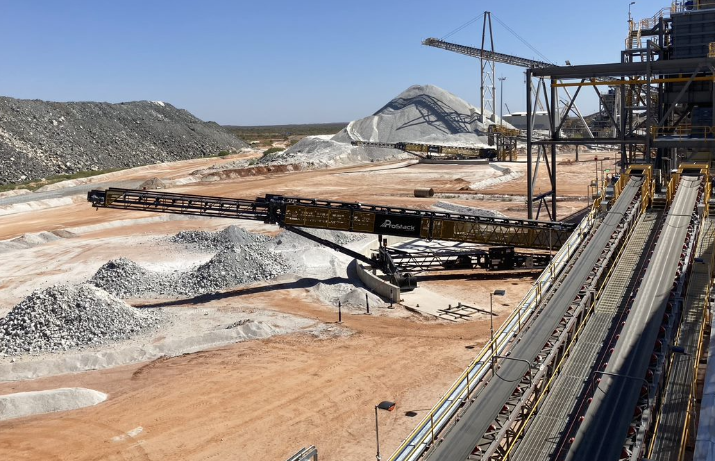 42m Telescopic Conveyors Operating in Australia