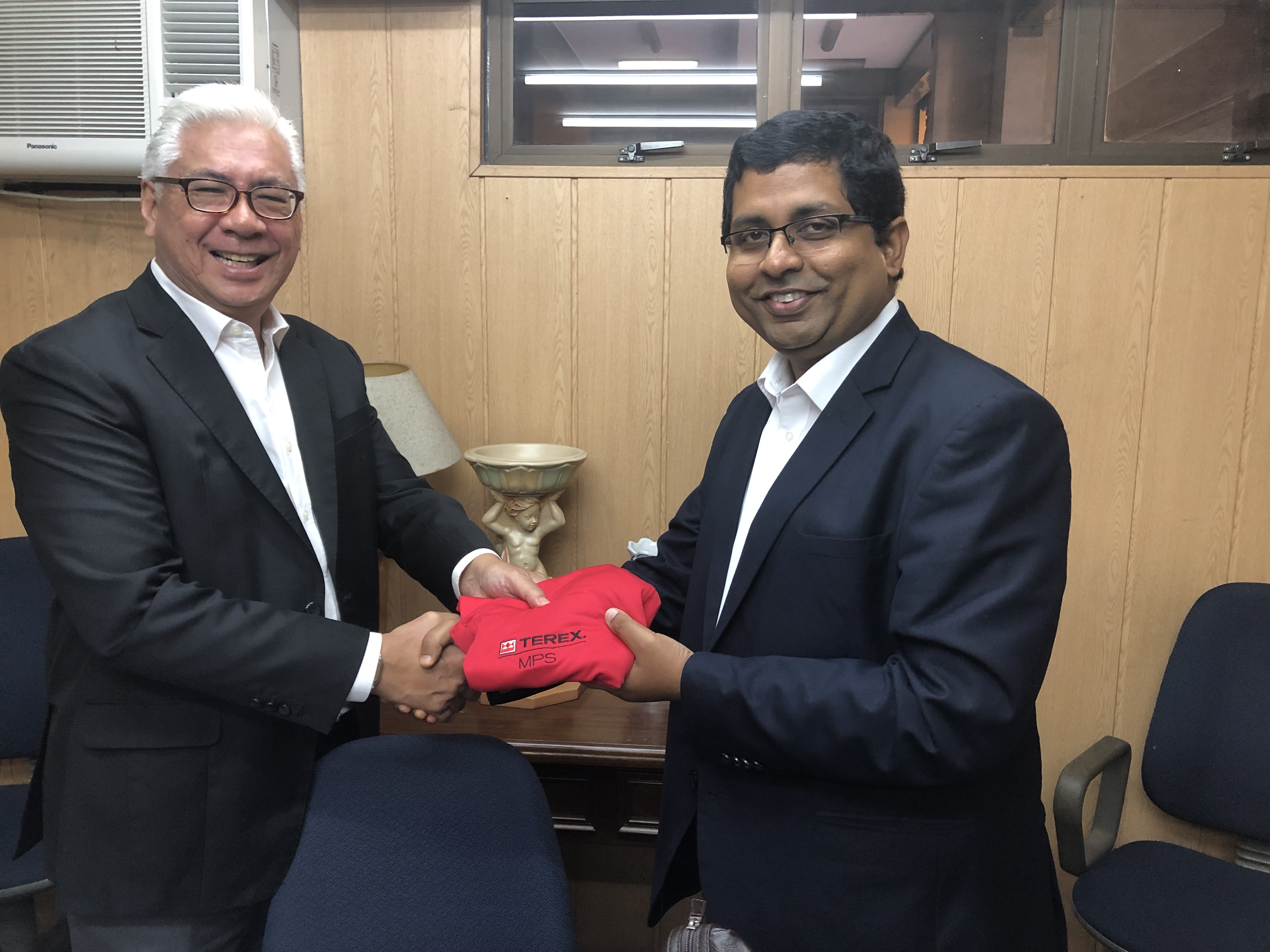 Gabriel Intengan President and CEO of Sunstate Machinery Corporation and Jaideep Shekhar Managing Director - MP India South East Asia  Middle Ea