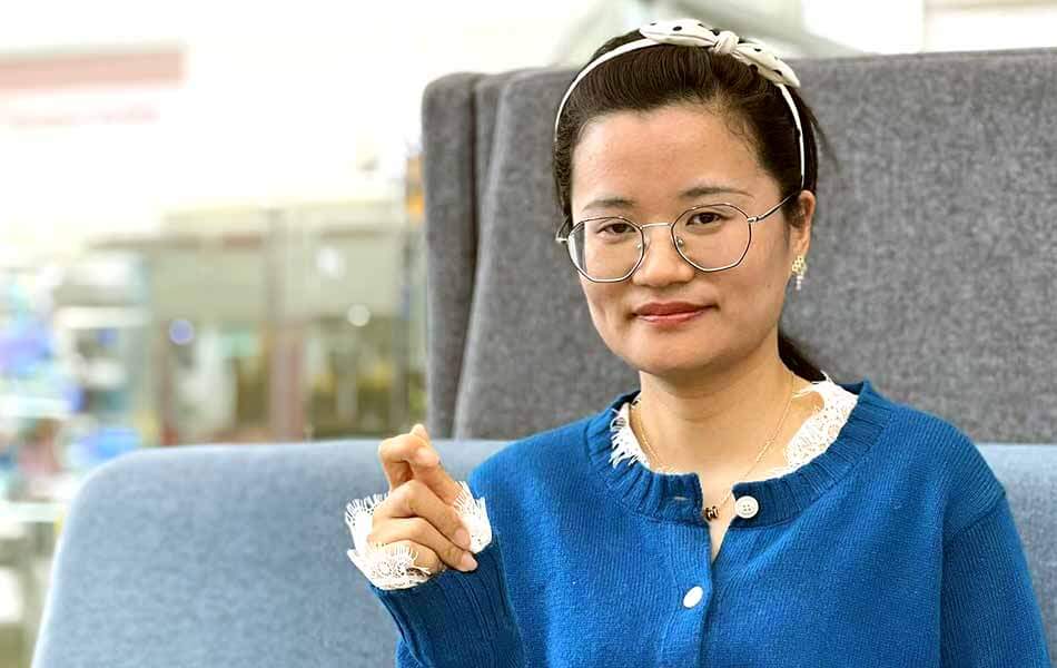 Simmiy, Genie Production, Cina