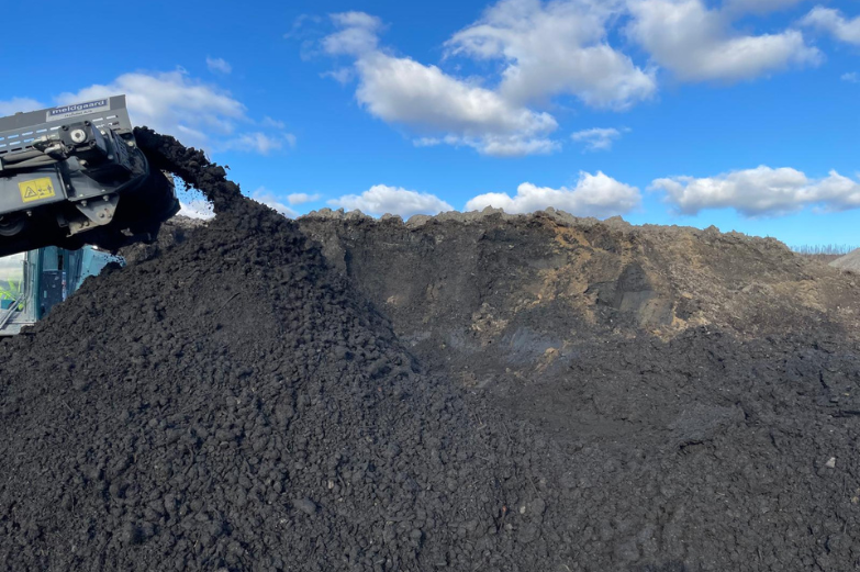 M412 Case Study - Processing Extremely Sticky Clay (2)