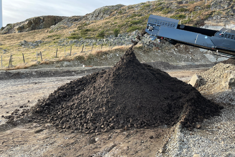 M413 Case Study - Processing Overburden (3)